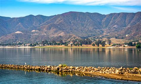 City of lake elsinore - Lake Elsinore is a city in Southern California known for its warm thermal winds, natural lake, and various outdoor activities. Whether you are looking for skydiving, boating, fishing, golfing, or shopping, Lake Elsinore has it all.